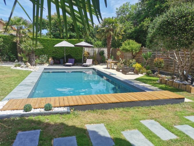 piscine cholet, piscine à coque, piscine extérieure, construction de piscine, piscine construction, fabricant de piscine